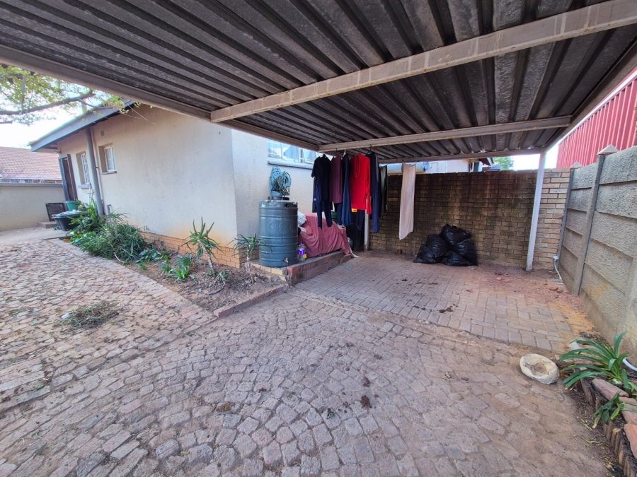 4 Bedroom Property for Sale in Vaalpark Free State